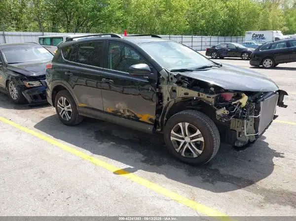 2T3BFREV1JW754103 2018 TOYOTA RAV 4 - Image 1