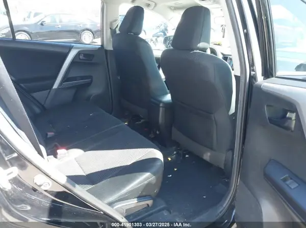 2T3BFREV1JW827888 2018 TOYOTA RAV 4 - Image 8