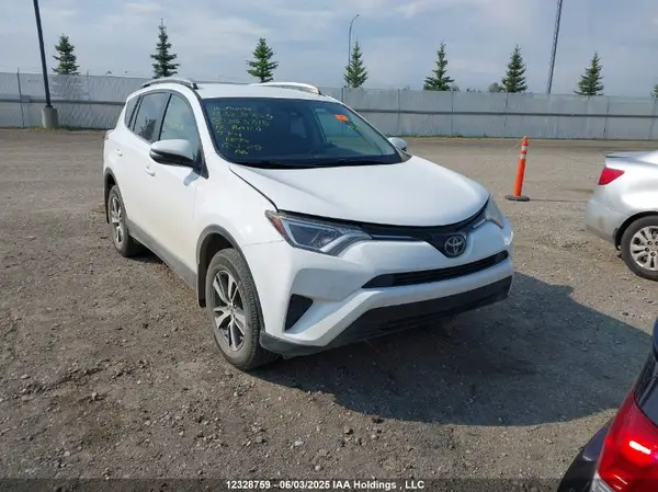 2T3BFREV1JW843315 2018 TOYOTA RAV 4 - Image 1