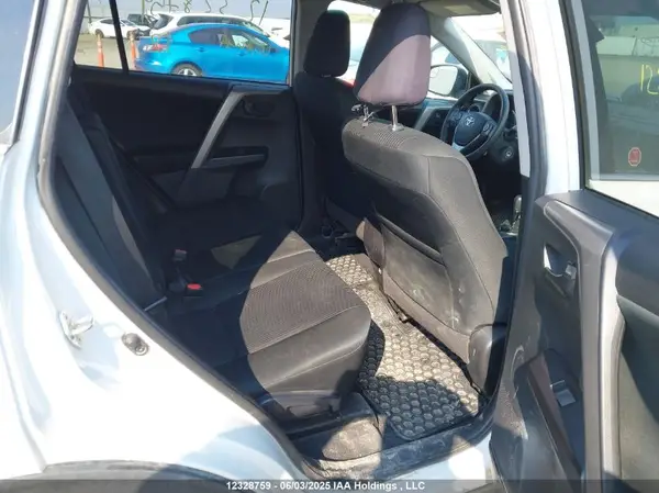 2T3BFREV1JW843315 2018 TOYOTA RAV 4 - Image 8