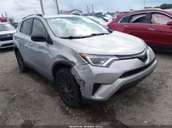 2T3BFREV2HW550565 2017 TOYOTA RAV 4