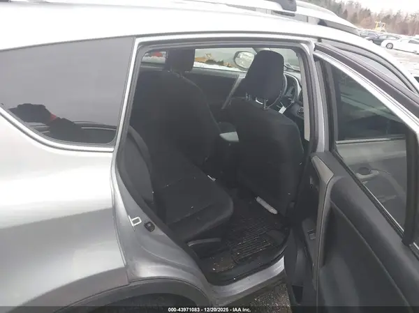 2T3BFREV2HW567947 2017 TOYOTA RAV 4 - Image 8