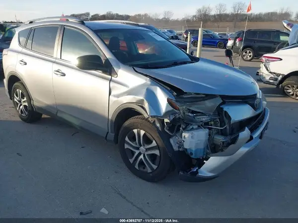 2T3BFREV2HW573182 2017 TOYOTA RAV 4 - Image 1