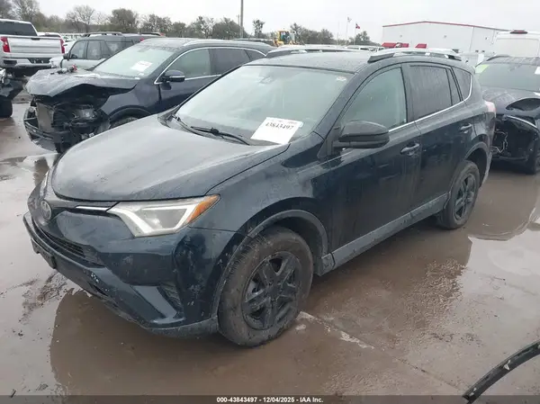 2T3BFREV2HW579967 2017 TOYOTA RAV 4 - Image 2
