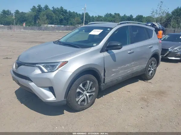 2T3BFREV2HW590581 2017 TOYOTA RAV 4 - Image 2