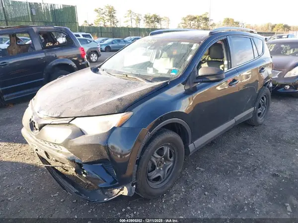 2T3BFREV2HW632036 2017 TOYOTA RAV 4 - Image 2