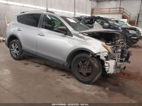 2T3BFREV2HW638757 2017 TOYOTA RAV 4 - Image 1