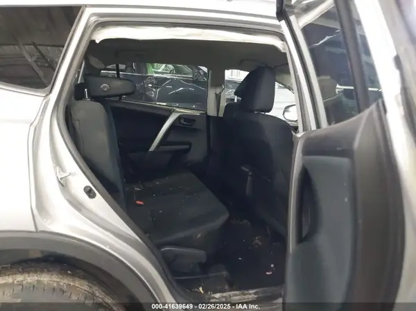 2T3BFREV2HW638757 2017 TOYOTA RAV 4 - Image 8