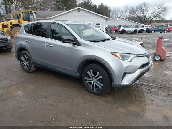 2T3BFREV2HW672603 2017 TOYOTA RAV 4 - Image 1