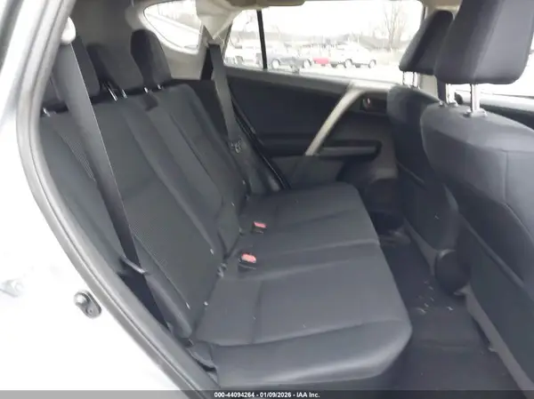 2T3BFREV2HW672603 2017 TOYOTA RAV 4 - Image 8