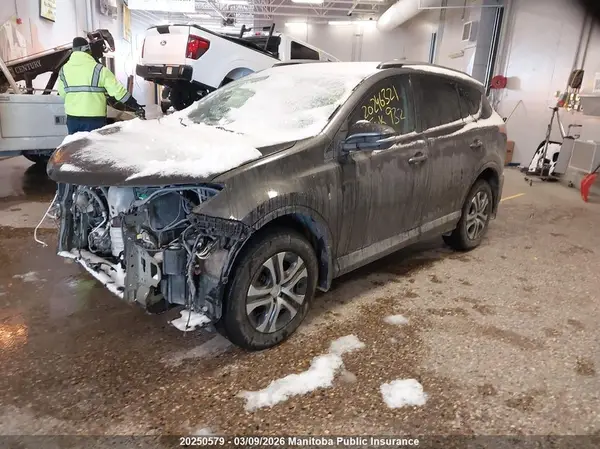 2T3BFREV2HW680975 2017 TOYOTA RAV 4 - Image 2