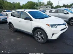 2T3BFREV2JW728545 2018 TOYOTA RAV 4