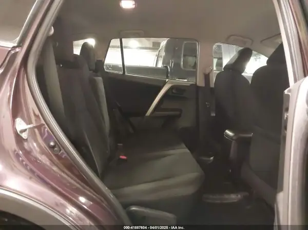 2T3BFREV2JW761657 2018 TOYOTA RAV 4 - Image 8