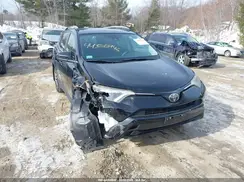 2T3BFREV2JW765529 2018 TOYOTA RAV 4