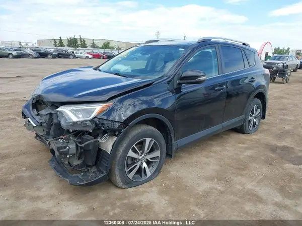 2T3BFREV2JW768043 2018 TOYOTA RAV 4 - Image 2