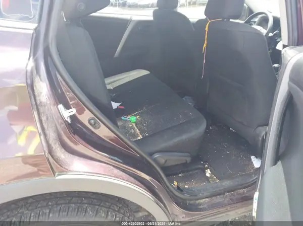 2T3BFREV2JW781018 2018 TOYOTA RAV 4 - Image 8