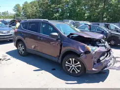 2T3BFREV2JW828239 2018 TOYOTA RAV 4