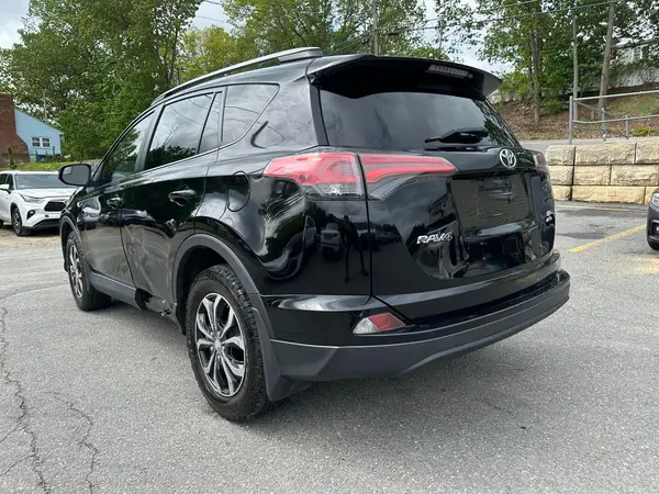 2T3BFREV2JW834722 2018 TOYOTA RAV 4 - Image 2