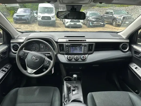 2T3BFREV2JW834722 2018 TOYOTA RAV 4 - Image 8
