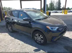 2T3BFREV2JW839015 2018 TOYOTA RAV 4