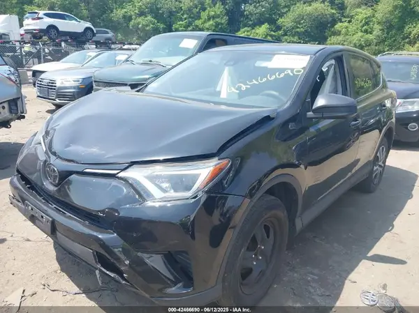 2T3BFREV2JW849558 2018 TOYOTA RAV 4 - Image 2