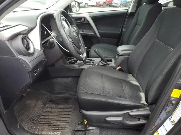 2018 TOYOTA RAV 4 auction photo 7