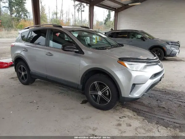 2T3BFREV3HW547769 2017 TOYOTA RAV 4 - Image 1