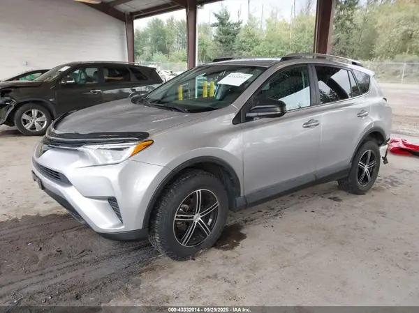 2T3BFREV3HW547769 2017 TOYOTA RAV 4 - Image 2