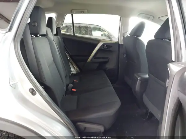 2T3BFREV3HW547769 2017 TOYOTA RAV 4 - Image 8