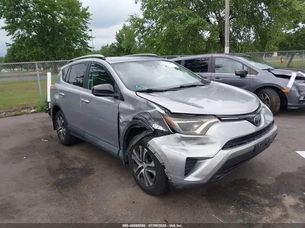 2T3BFREV3HW582974 2017 TOYOTA RAV 4 - Image 1