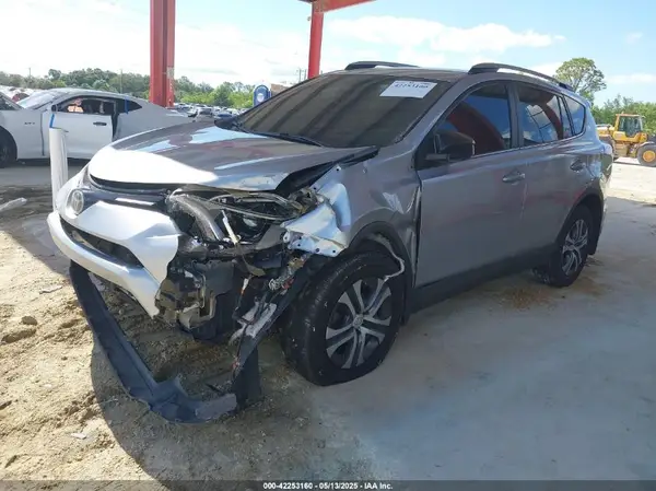 2T3BFREV3HW588712 2017 TOYOTA RAV 4 - Image 2