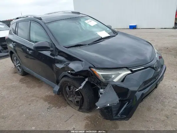 2T3BFREV3HW629842 2017 TOYOTA RAV 4 - Image 1