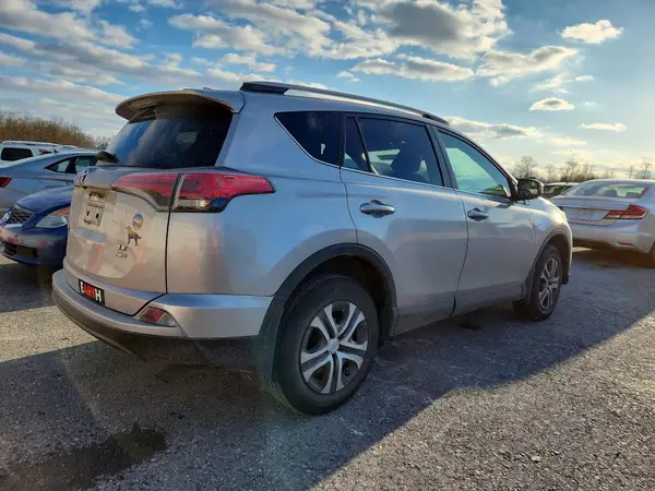2017 TOYOTA RAV 4 COPART lot 77332335 auction photo 3