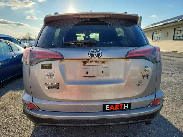 2017 TOYOTA RAV 4 COPART lot 77332335 auction photo 6