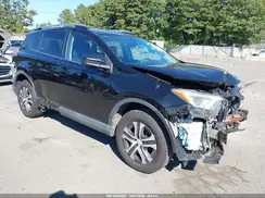 2T3BFREV3JW738517 2018 TOYOTA RAV 4