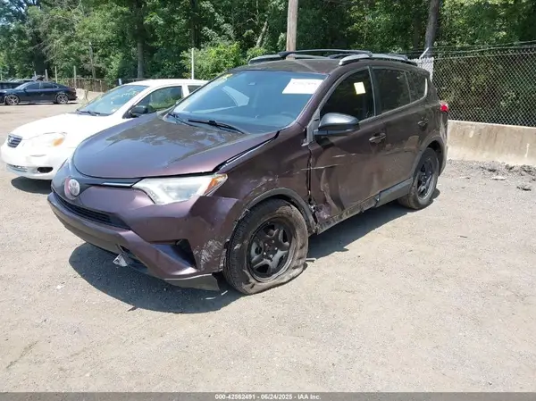 2T3BFREV3JW747895 2018 TOYOTA RAV 4 - Image 2