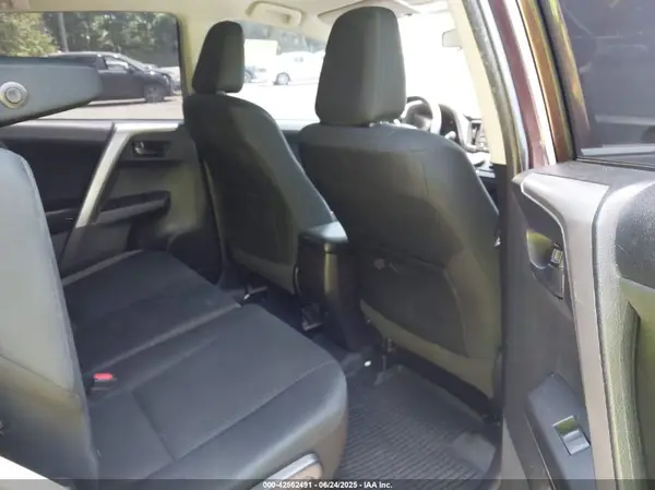 2T3BFREV3JW747895 2018 TOYOTA RAV 4 - Image 8