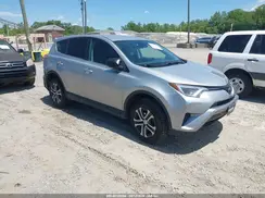 2T3BFREV3JW752899 2018 TOYOTA RAV 4
