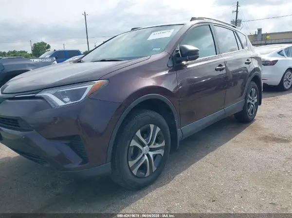 2T3BFREV3JW802698 2018 TOYOTA RAV 4 - Image 2