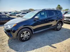 2T3BFREV3JW807139 2018 TOYOTA RAV 4