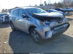 2T3BFREV3JW849696 2018 TOYOTA RAV 4