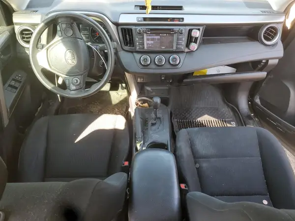2017 TOYOTA RAV 4 COPART lot 84623655 auction photo 8