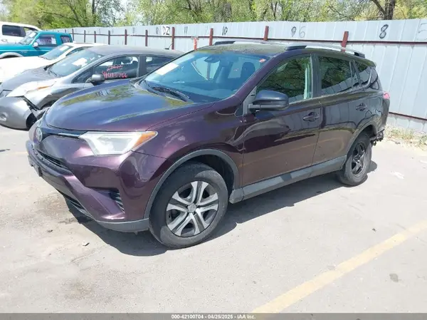 2T3BFREV4HW580568 2017 TOYOTA RAV 4 - Image 2