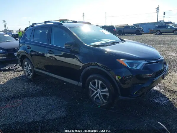 2T3BFREV4HW586497 2017 TOYOTA RAV 4 - Image 1