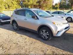 2T3BFREV4HW587889 2017 TOYOTA RAV 4