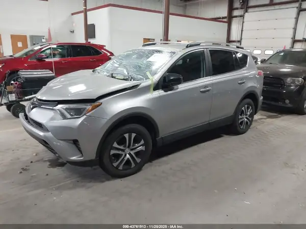 2T3BFREV4HW603072 2017 TOYOTA RAV 4 - Image 2