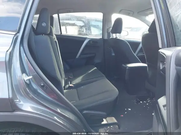 2T3BFREV4HW657035 2017 TOYOTA RAV 4 - Image 8