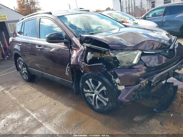2T3BFREV4HW684297 2017 TOYOTA RAV 4 - Image 1