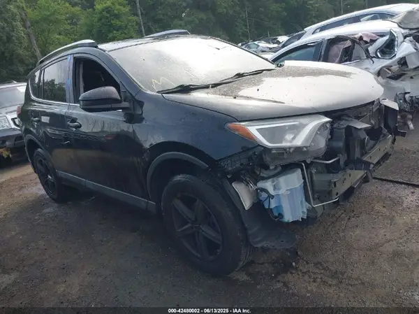 2T3BFREV4JW713108 2018 TOYOTA RAV 4 - Image 1