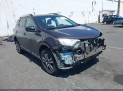 2T3BFREV4JW713805 2018 TOYOTA RAV 4